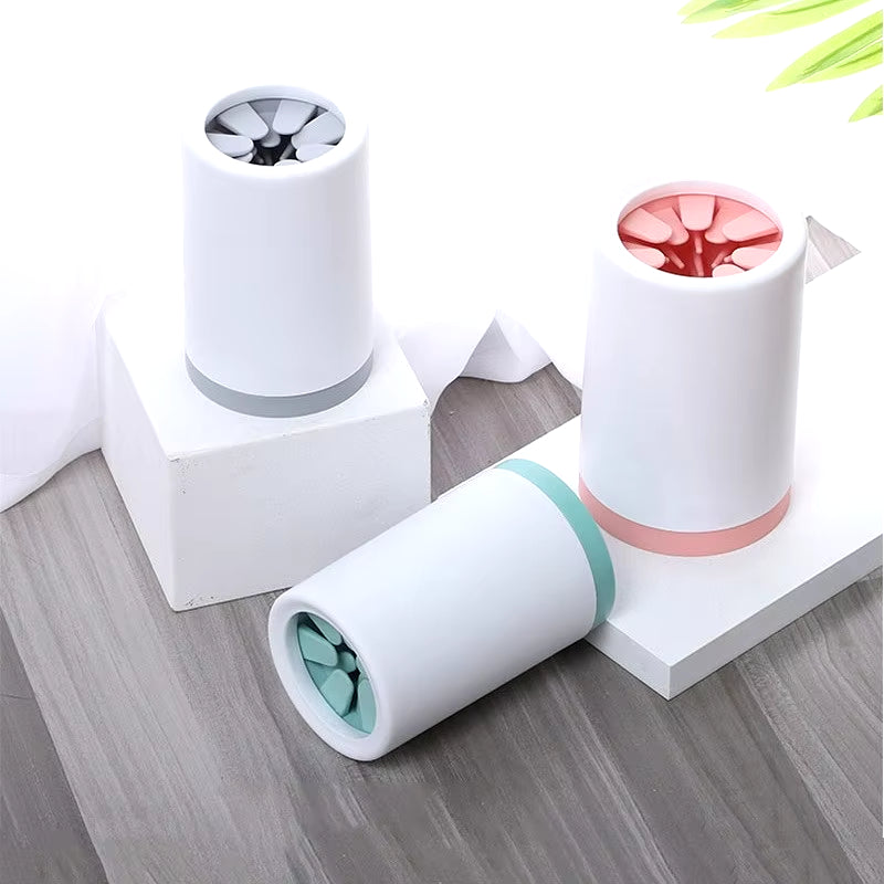 Pet Foot Washer Cup - Silicone Soft Cleaning Bucket for Cats and Dogs, Manual Paw Cleaner for Quick Foot Washing